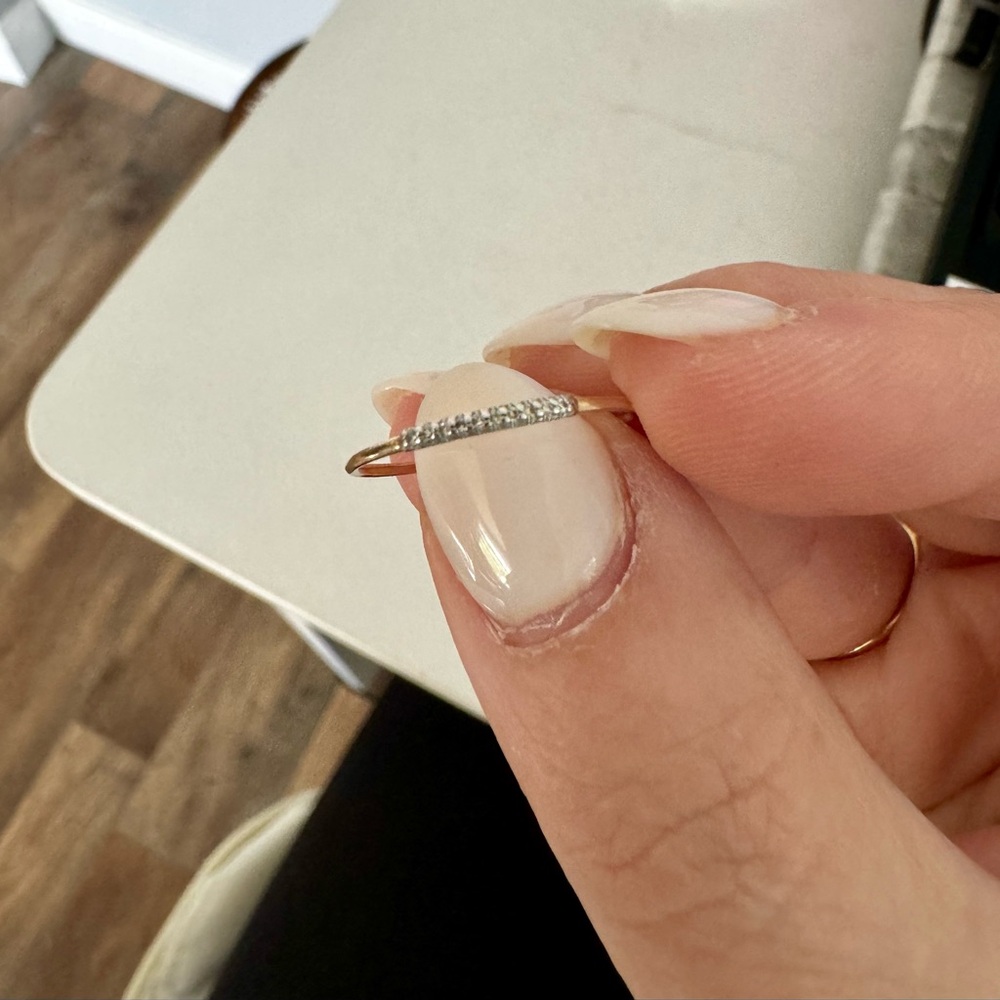 Like new Kendra Scott Gold ring